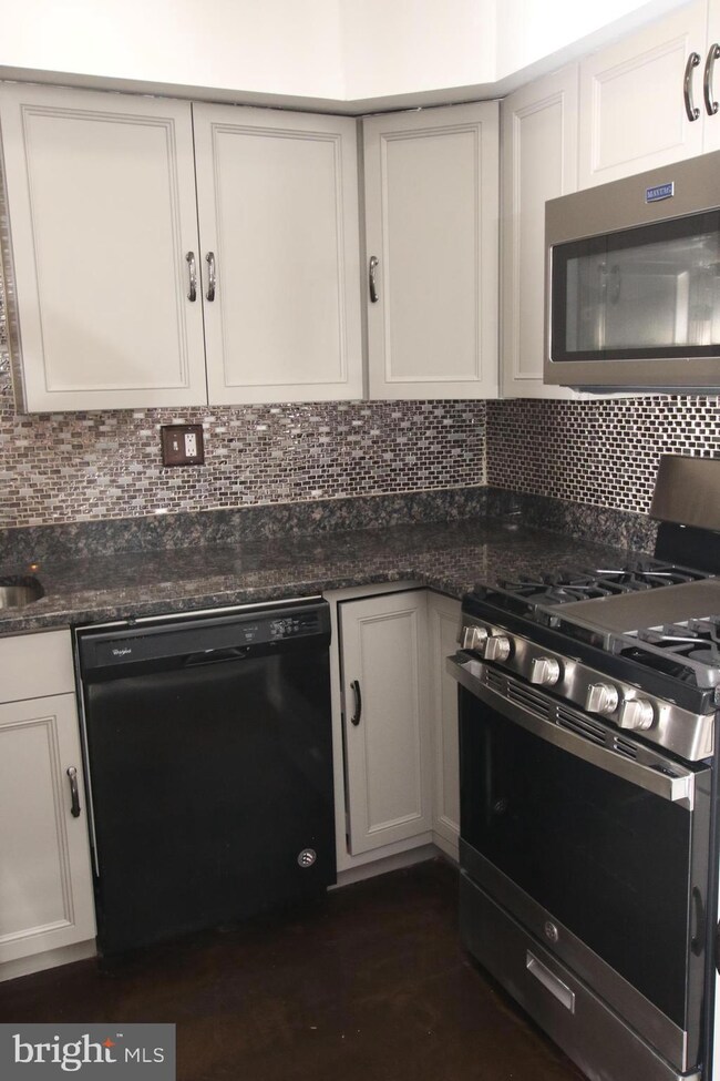 210 James Ct unit 210, Marlton, NJ 08053 - photo 5