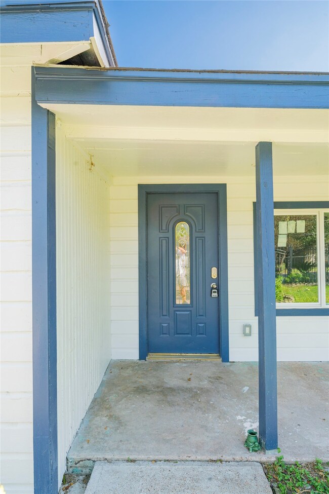 5718 Cherry St, Houston, TX 77026 - photo 2