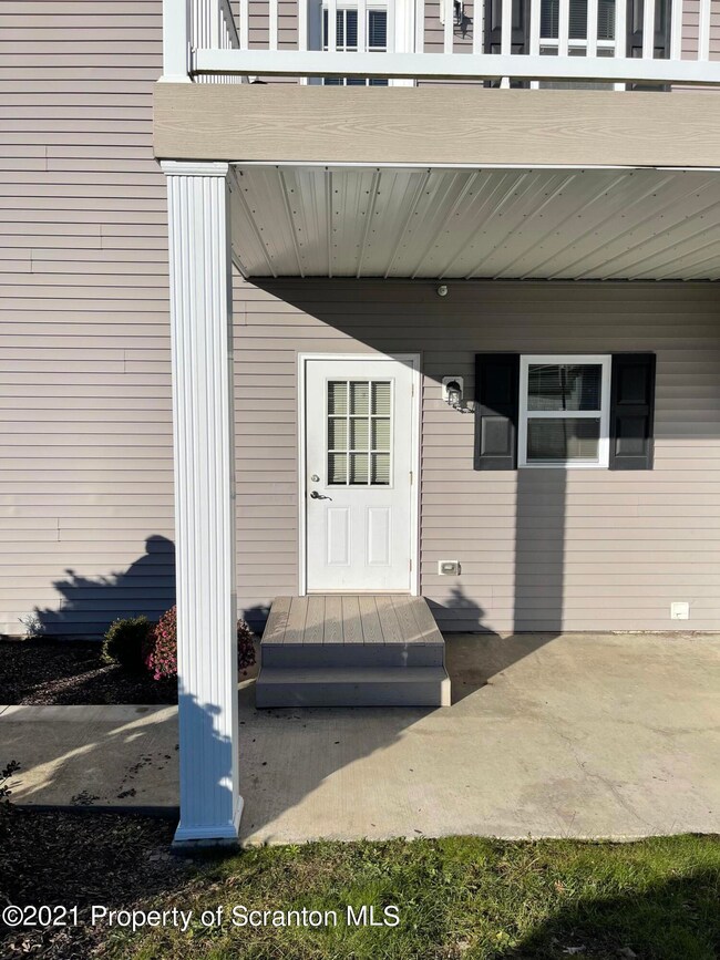 983 Ash St, Scranton, PA 18507 - photo 6