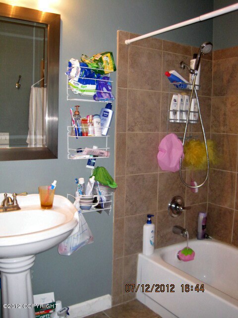 8628 Boundary Ave unit 5, Anchorage, AK 99504 - photo 5