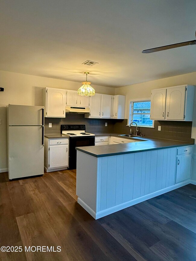 8 Nevis Ct, Toms River, NJ 08757 - photo 7