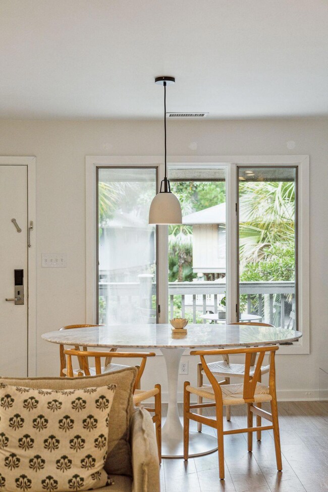 4150BankSwallowLn-KeenEyeMarketing-022