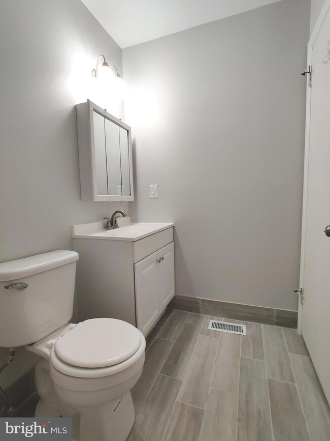 101 Mayfair Ln, Mount Laurel, NJ 08054 - photo 6