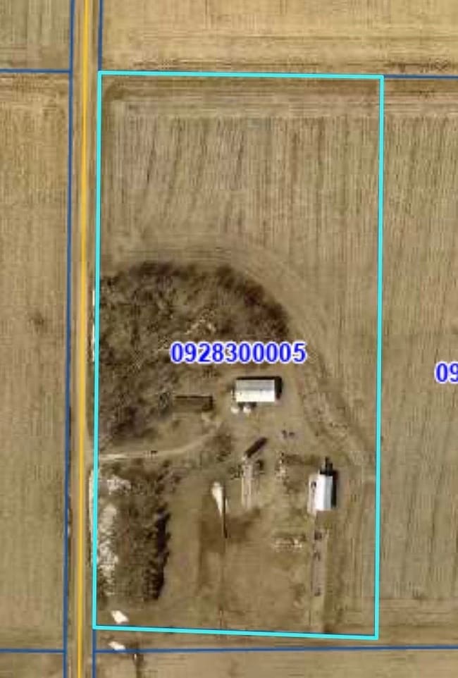 2560 360th Ave, Estherville, IA 51334 - photo 2