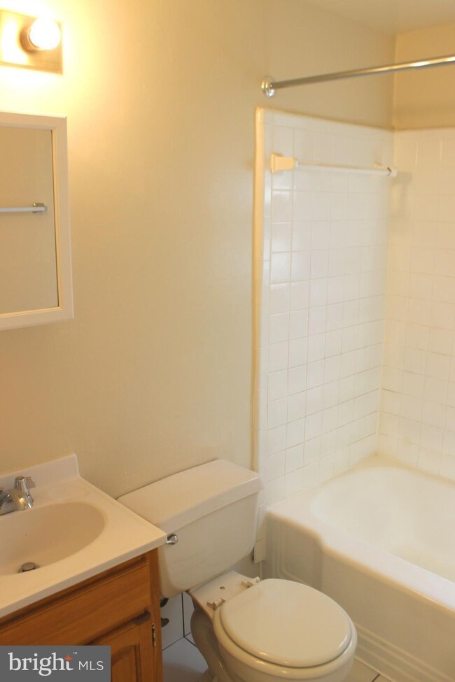 2243 Huntington Ave unit 203, Alexandria, VA 22303 - photo 7