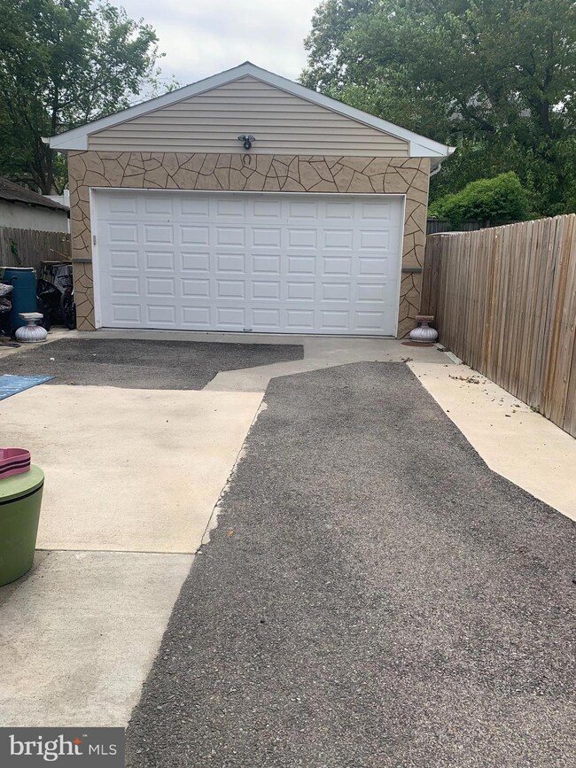 122 Beverly Ave, Lansdowne, PA 19050 - photo 5