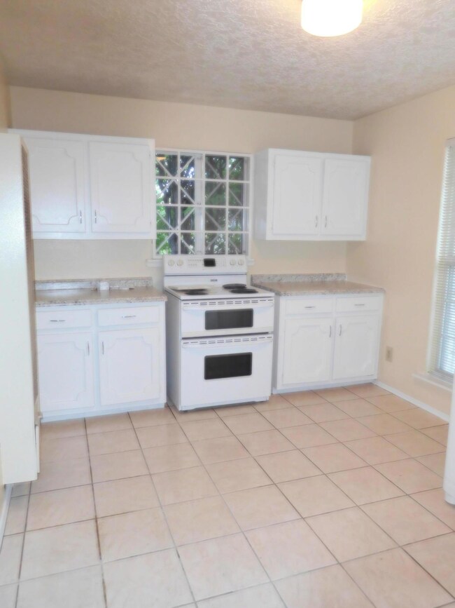 3617 Lebanon Ave unit 2, El Paso, TX 79930 - photo 3