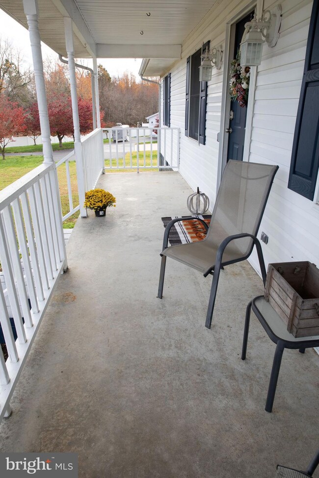 24581 Fwd Dr, Hollywood, MD 20636 - photo 4