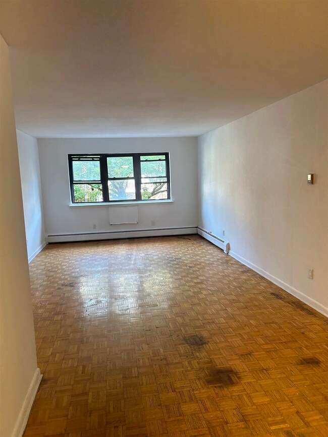 708 Boulevard E, Weehawken, NJ 07086 - photo 4