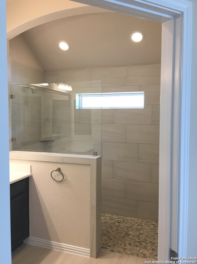 16914 Kinmount Ln, Helotes, TX 78023 - photo 4