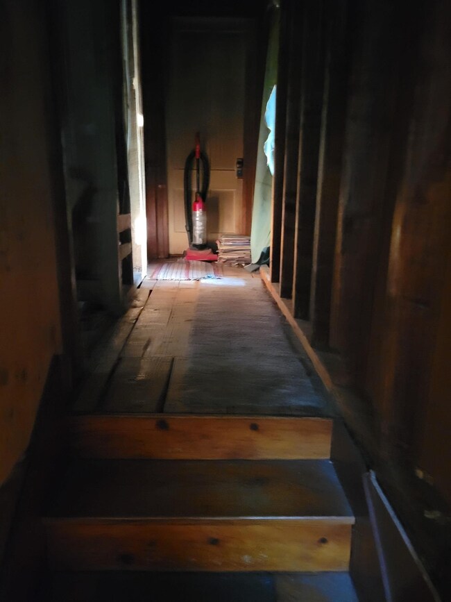 75 Pine Ave, Keene, NH 03431 - photo 5