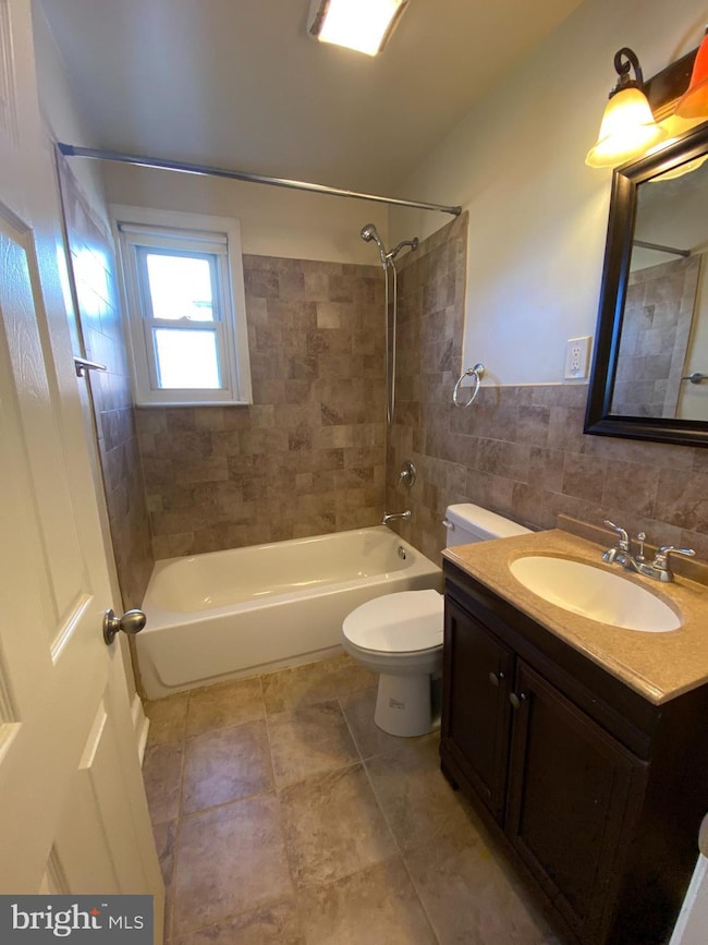 5715 Simmonds Ave unit 1, Baltimore, MD 21215 - photo 4