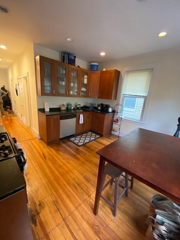 400 Centre St unit 3, Jamaica Plain, MA 02130 - photo 2