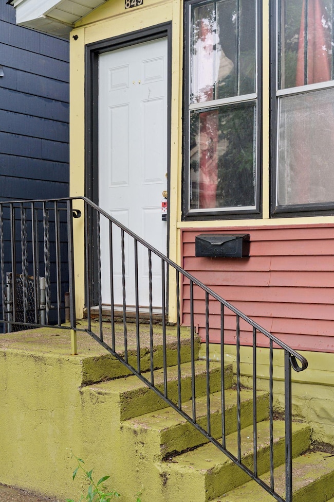 849 Woodbridge St, Saint Paul, MN 55117 - photo 7