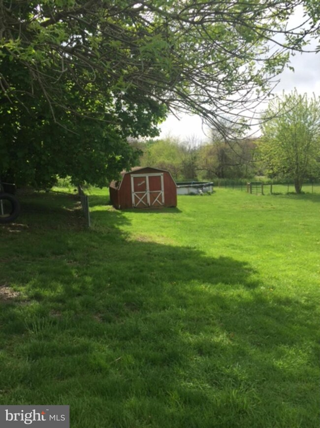 1808 E Deep Run Rd, Manchester, MD 21102 - photo 5