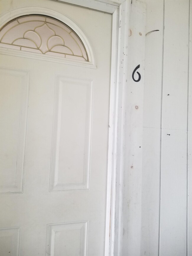 11 Nevada St unit 6, Nashua, NH 03060 - photo 2