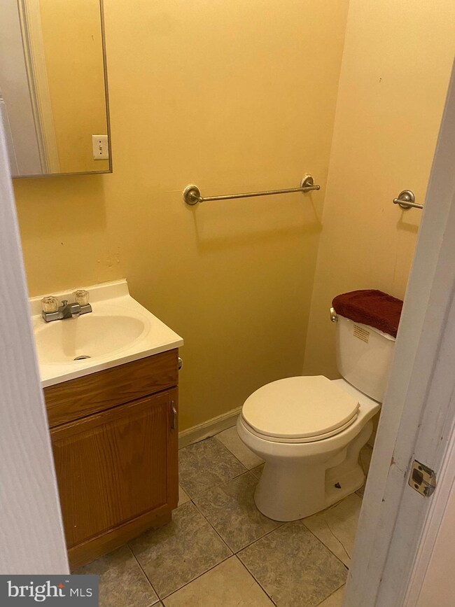 2221 Jefferson St, Baltimore, MD 21205 - photo 7