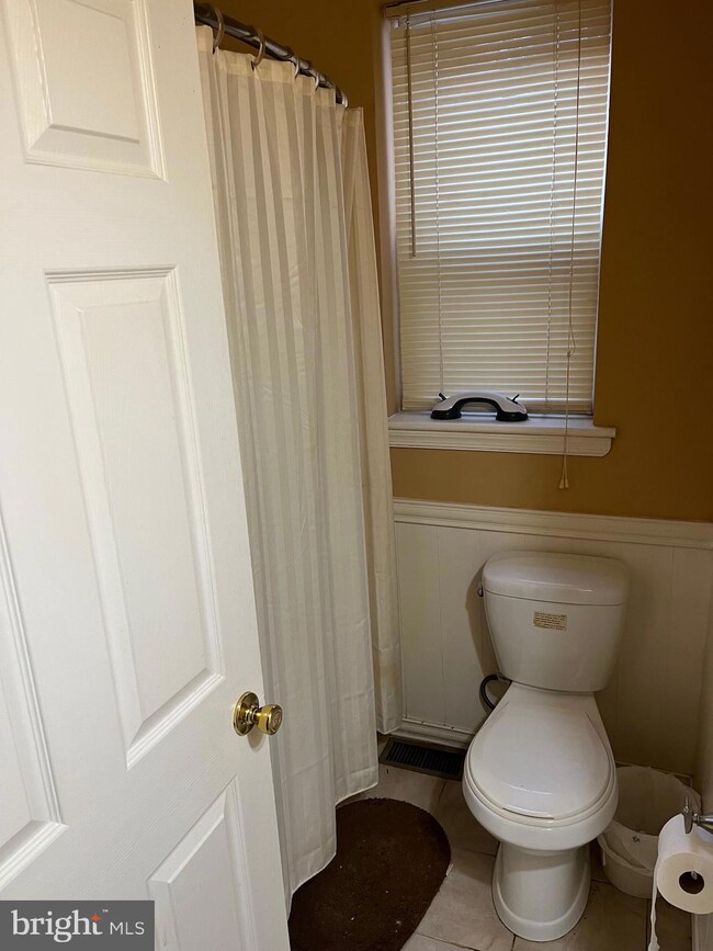 41 S 28th St, Camden, NJ 08105 - photo 6