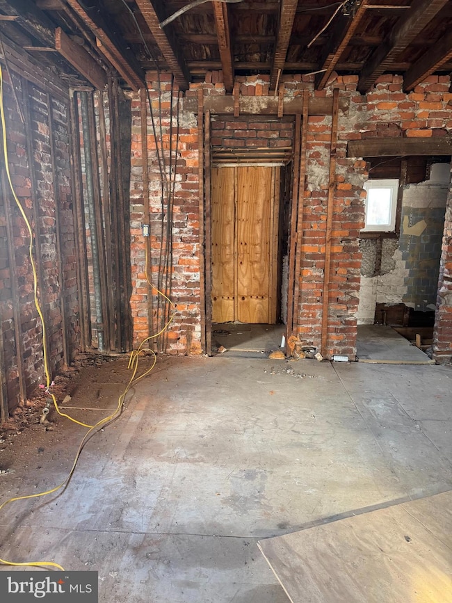 5951 Kemble Ave, Philadelphia, PA 19138 - photo 7