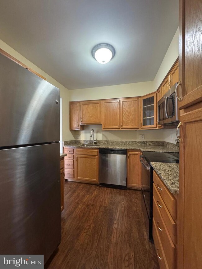 10137 Prince Place unit 204-6B, Upper Marlboro, MD 20774 - photo 4