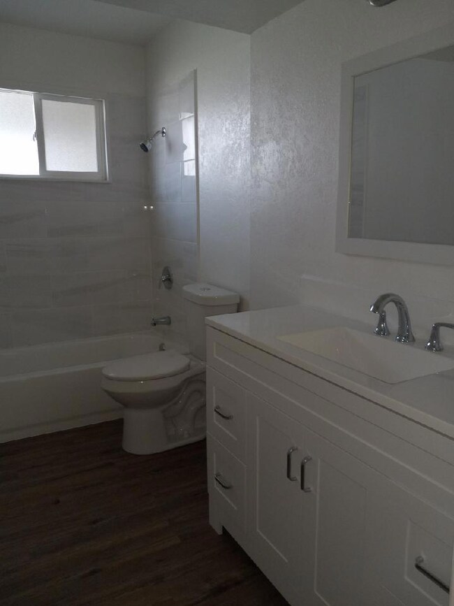 2235 Tehama St unit 1, Redding, CA 96001 - photo 3