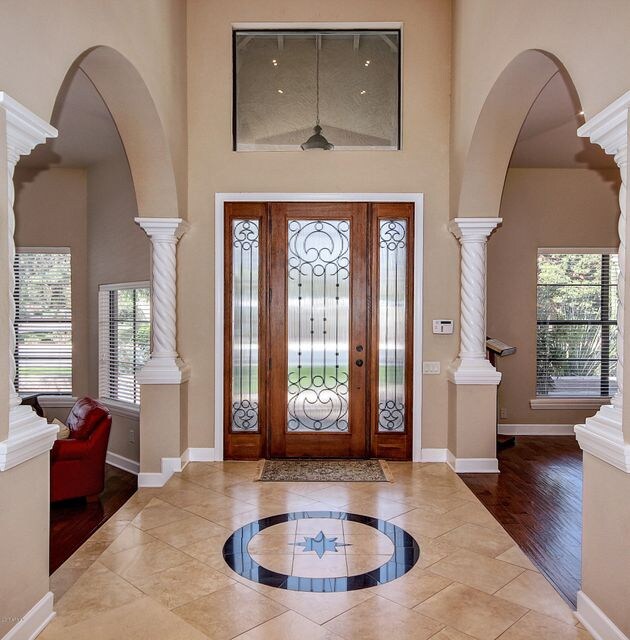 FOYER