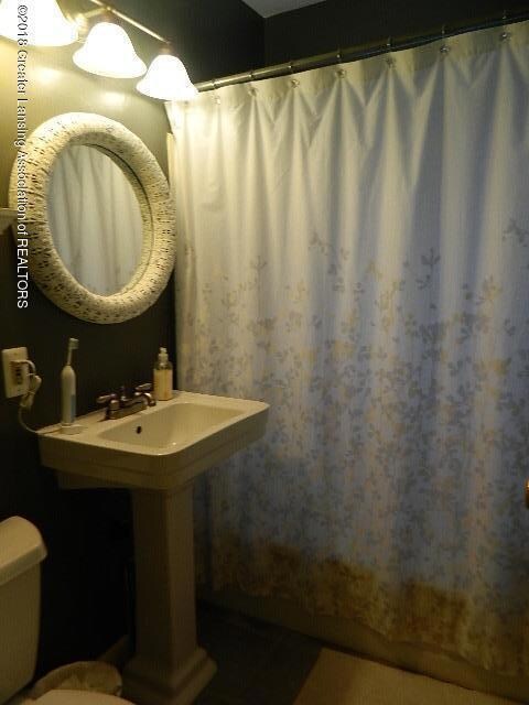 1204 Lenore Ave, Lansing, MI 48910 - photo 7