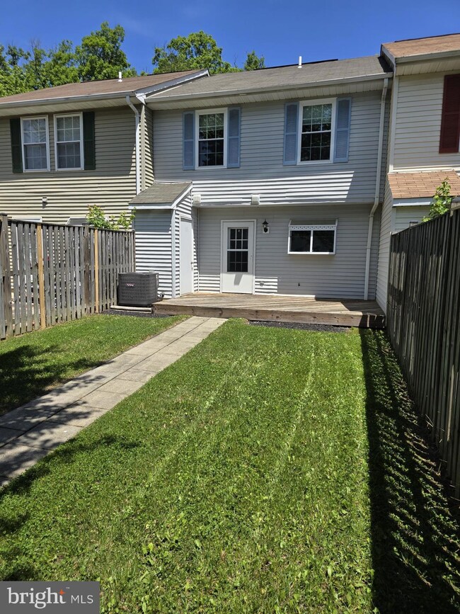 6321 Deerwood Ct, Waldorf, MD 20603 - photo 4