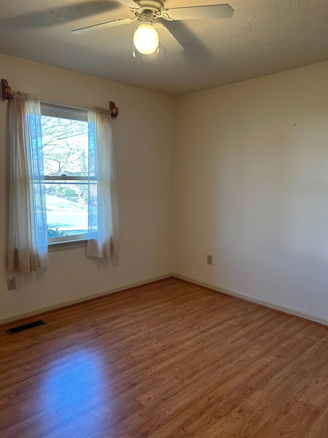 71 Granary Rd, Verona, VA 24482 - photo 6