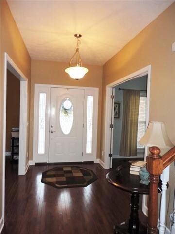 The foyer with elegant hardwood floors, You will feel at home the moment you enter. 