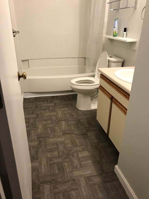 373 Aiken Ave unit 5, Lowell, MA 01850 - photo 2