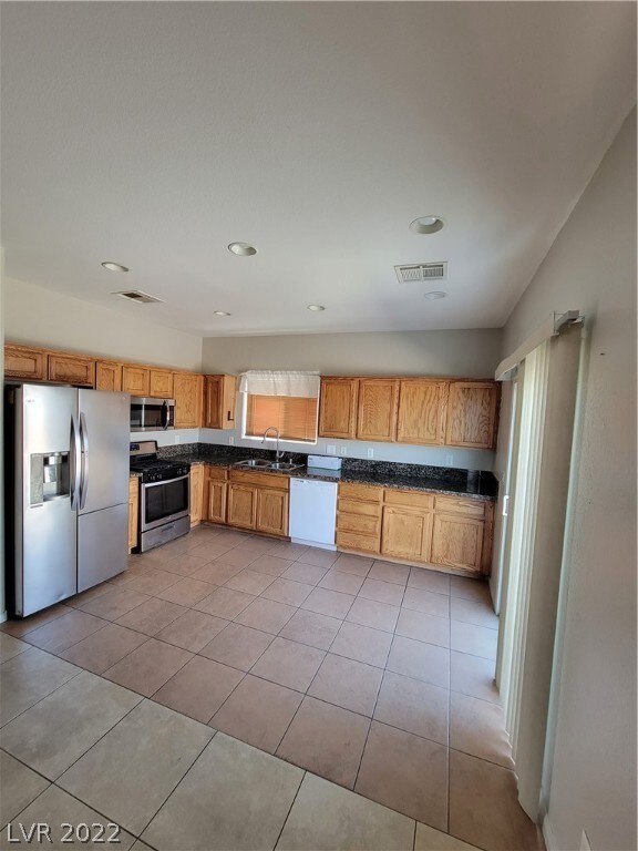 9196 Grand Sunburst Ct, Las Vegas, NV 89149 - photo 3