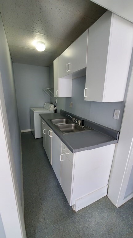 20 Hacker St unit 2, Worcester, MA 01603 - photo 5