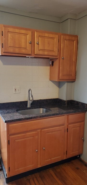 13 Ash St unit 2, Quincy, MA 02171 - photo 5