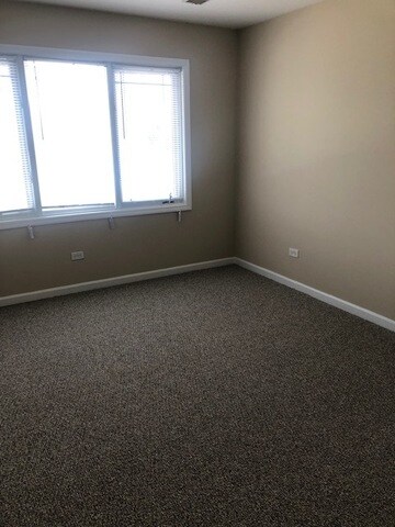 1711 Dekalb Ave unit A, Sycamore, IL 60178 - photo 6