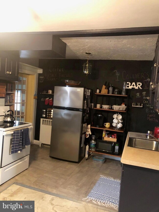 3924 Colchester Rd, Baltimore, MD 21229 - photo 4