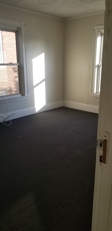 10 Friend St unit Rear, Lynn, MA 01902 - photo 2