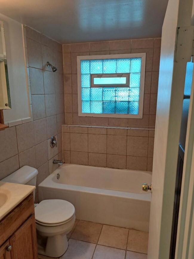 17701 Arlington Dr, Country Club Hills, IL 60478 - photo 6