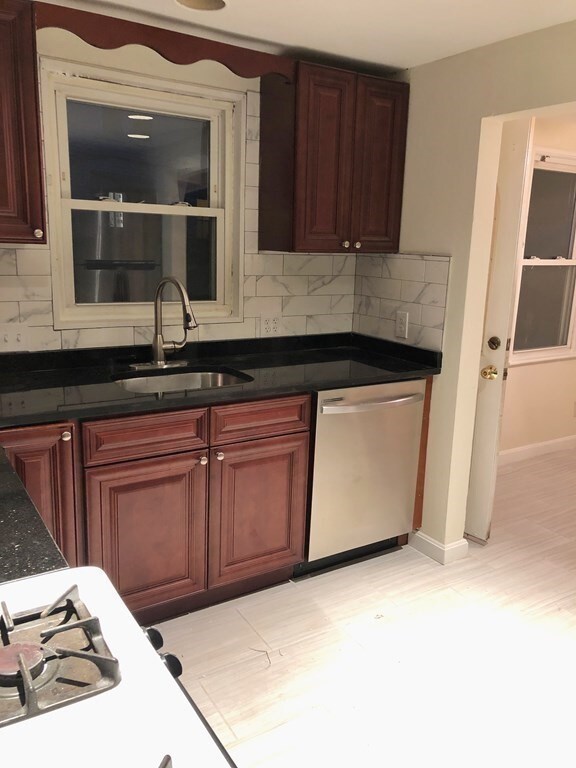 32 Keyes St unit 1, Quincy, MA 02169 - photo 7