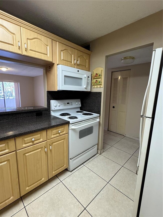 7747 SW 86th St unit D-206, Miami, FL 33143 - photo 7