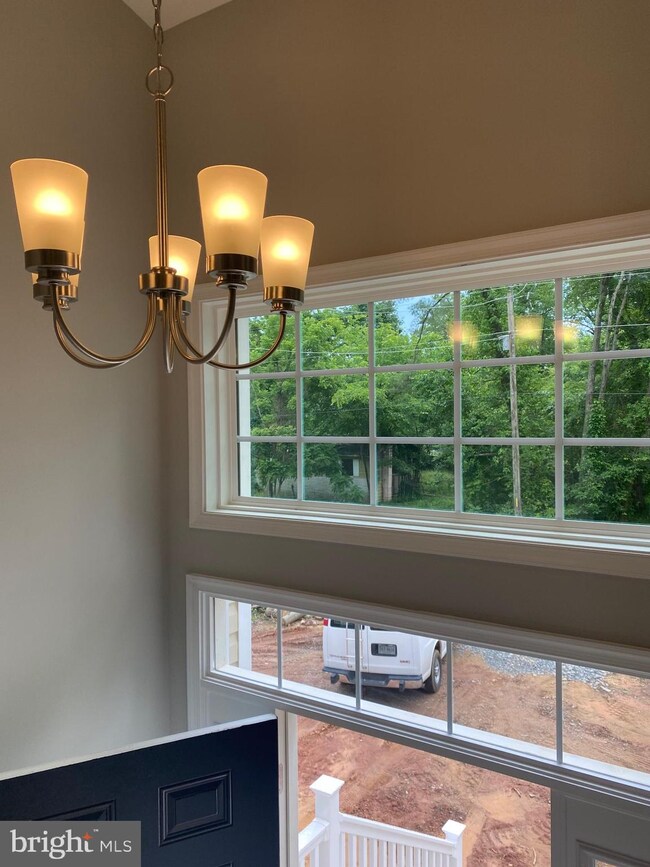 7802 Pine St, Manassas, VA 20111 - photo 2