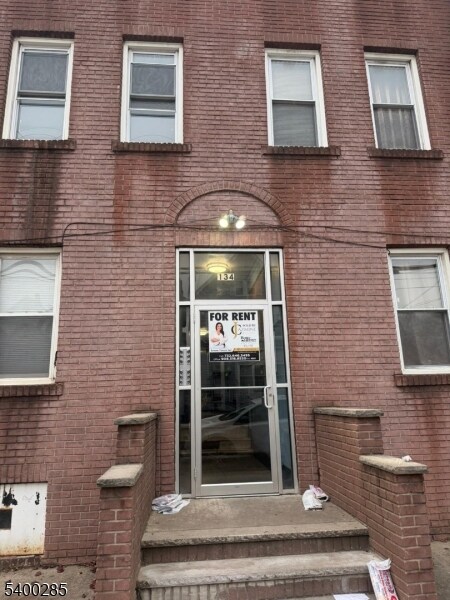 134 E Jersey St unit 6, Elizabeth, NJ 07206 - photo 4