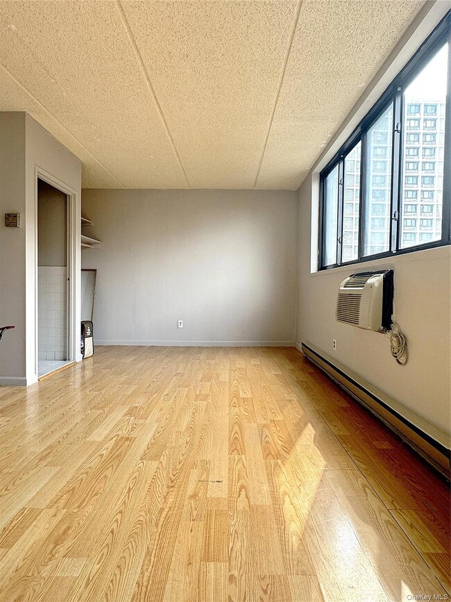 137-77 45th Ave unit 6P, Flushing, NY 11355 - photo 3