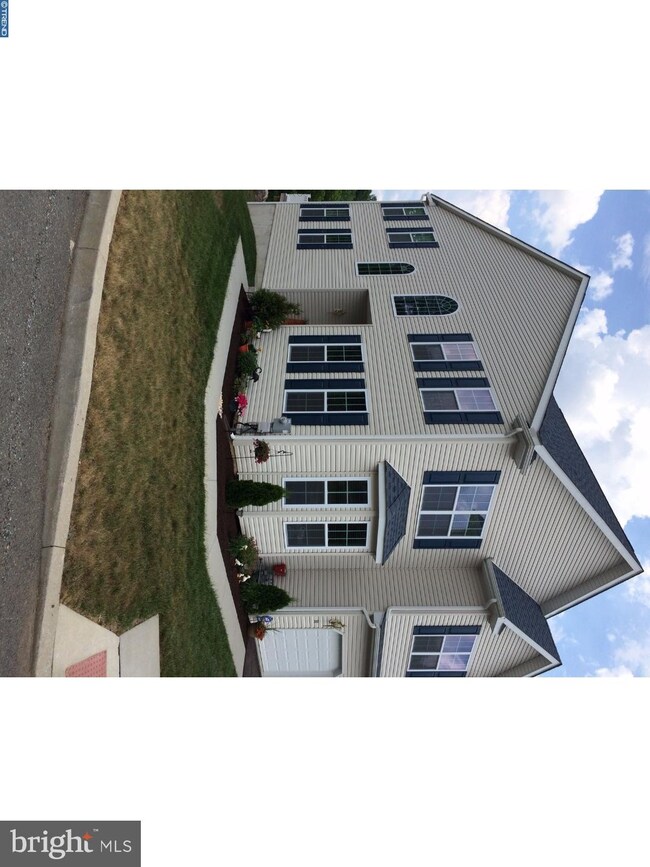 70 Emily Ct, Reading, PA 19606 - photo 2