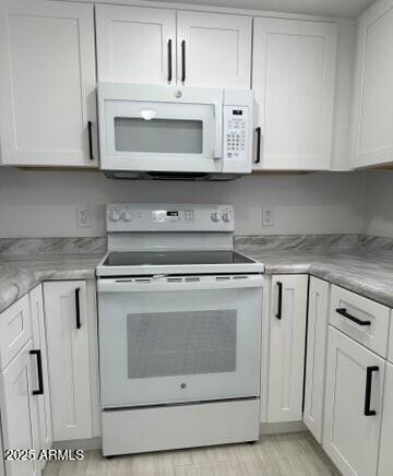 Stove and Microwave