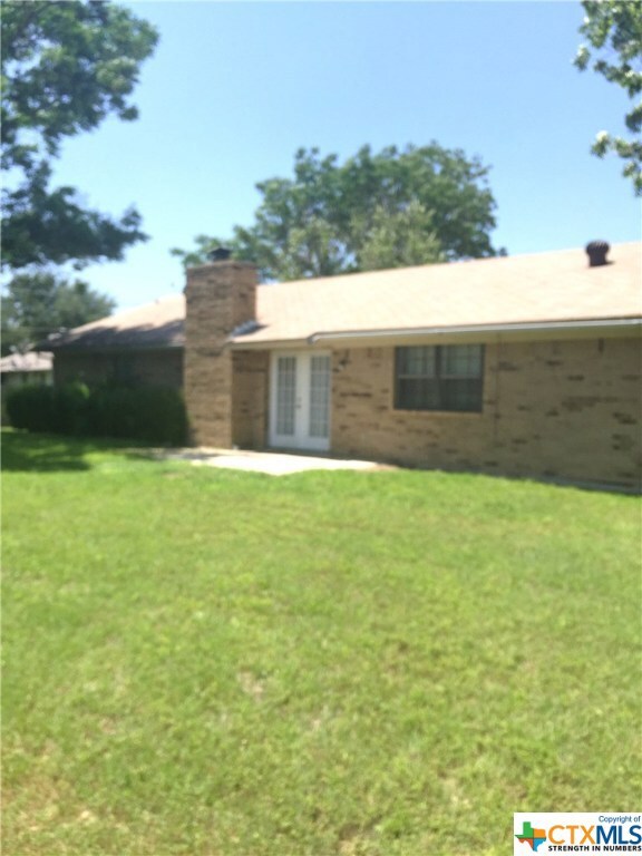 202 E Hogan Dr, Copperas Cove, TX 76522 - photo 5