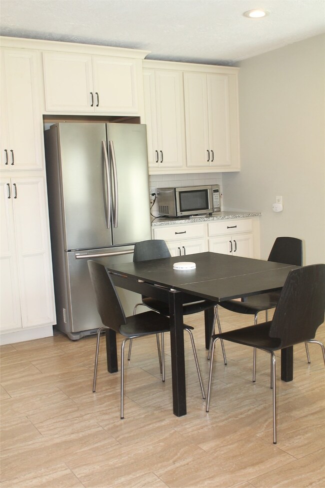 619 Ruby Ln, Magnolia, TX 77354 - photo 3