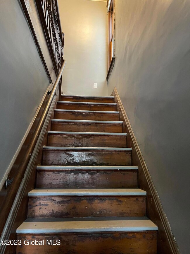 632 Livingston Ave, Albany, NY 12206 - photo 7