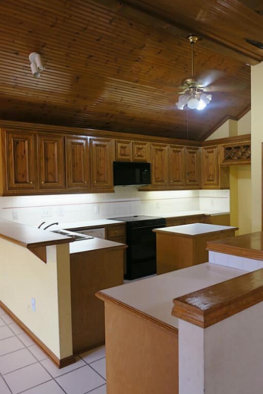 210 Live Oak Ln, Friendswood, TX 77546 - photo 5