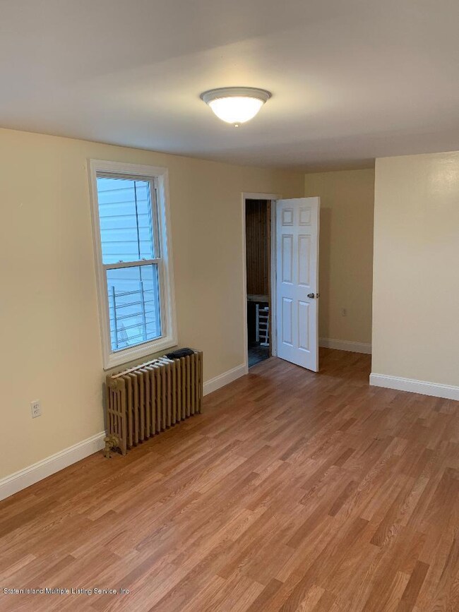13 Hamilton St, Staten Island, NY 10304 - photo 3